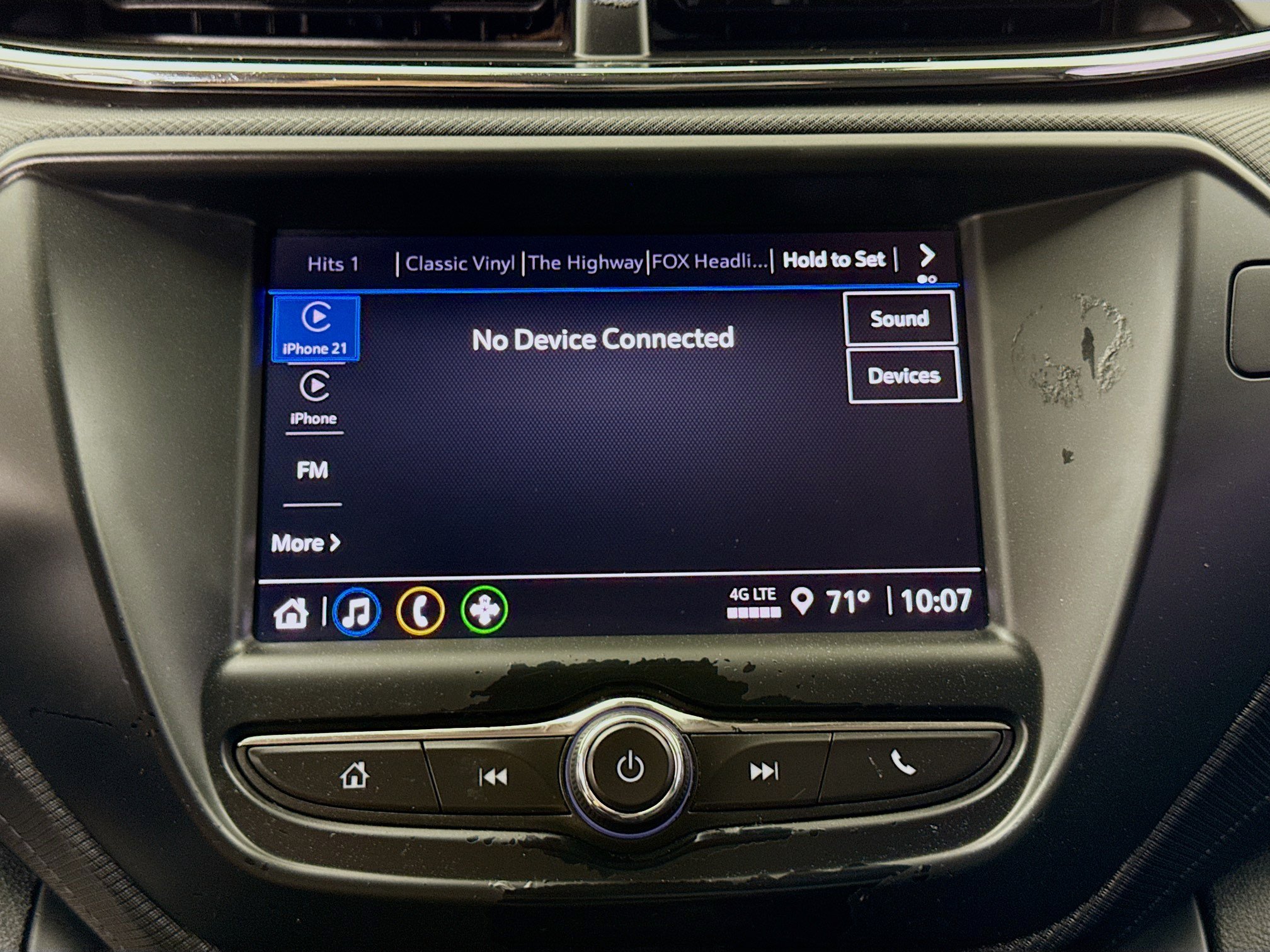 Used 2023 Chevrolet TrailBlazer LS FWD image 16