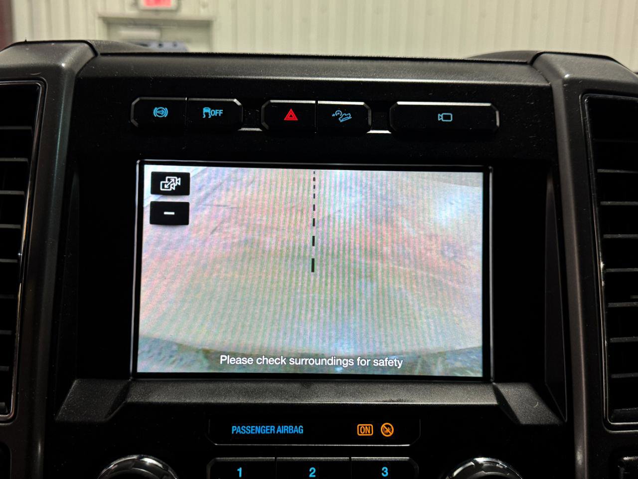 Used 2018 Ford F350 XLT w/ XLT Premium Package AWD/4WD image 41