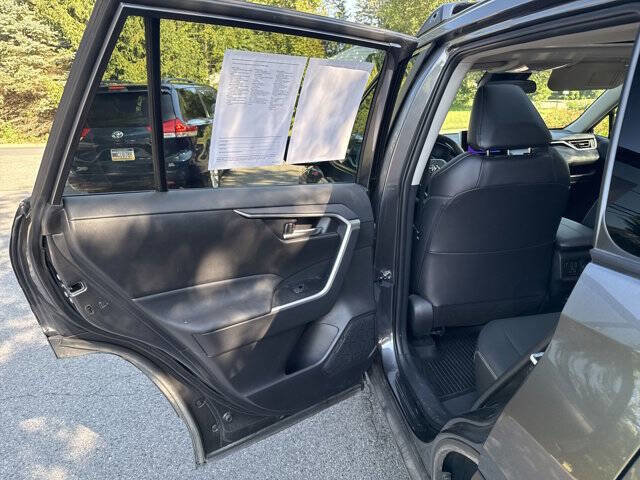 Used 2023 Toyota RAV4 XLE Premium AWD/4WD image 12