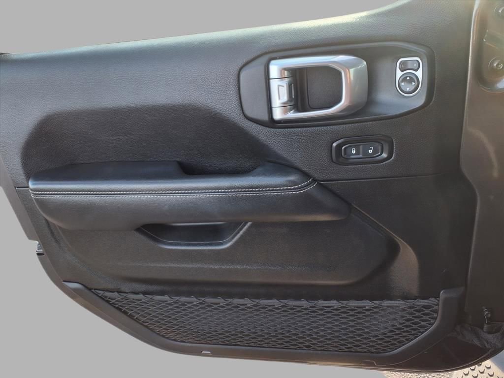 Certified 2020 Jeep Wrangler Unlimited Sahara image 16