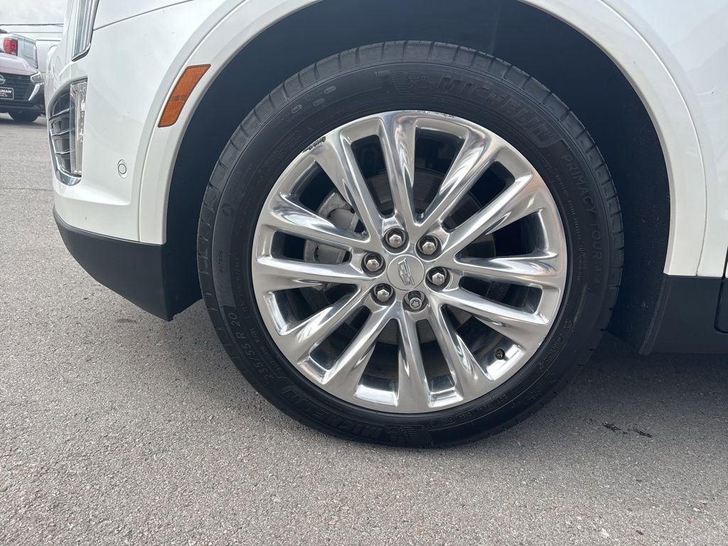 Used 2018 Cadillac XT5 Platinum w/ Driver Assist Package AWD/4WD image 30