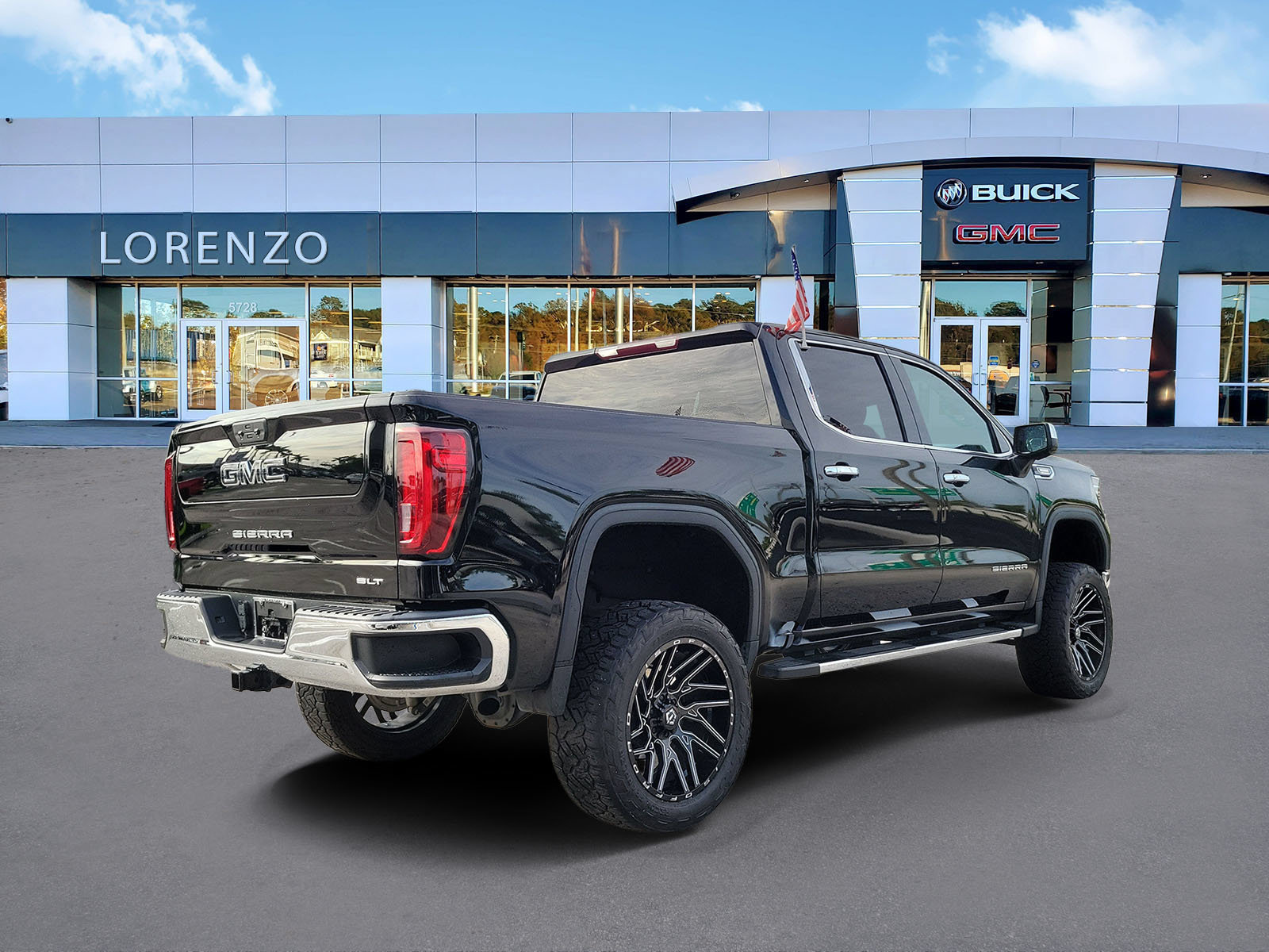 Used 2023 GMC Sierra 1500 SLT w/ SLT Premium Package RWD image 5