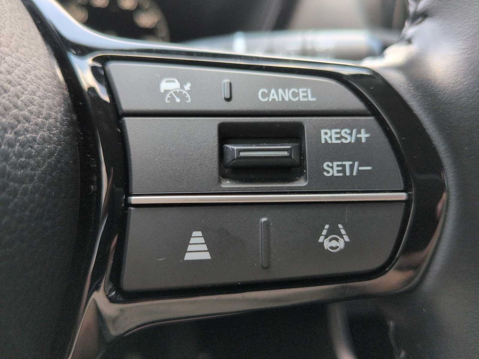 Used 2025 Honda CR-V EX-L image 26