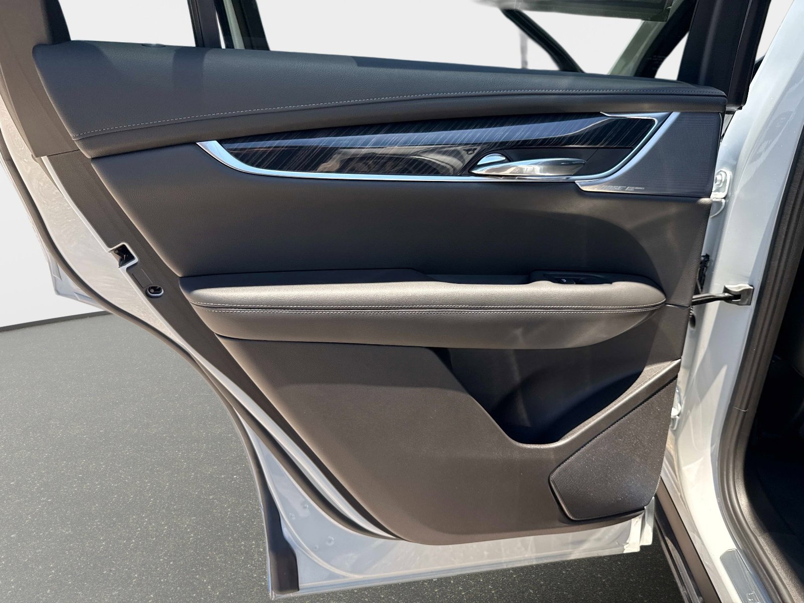 Used 2023 Cadillac XT6 Premium Luxury FWD image 13