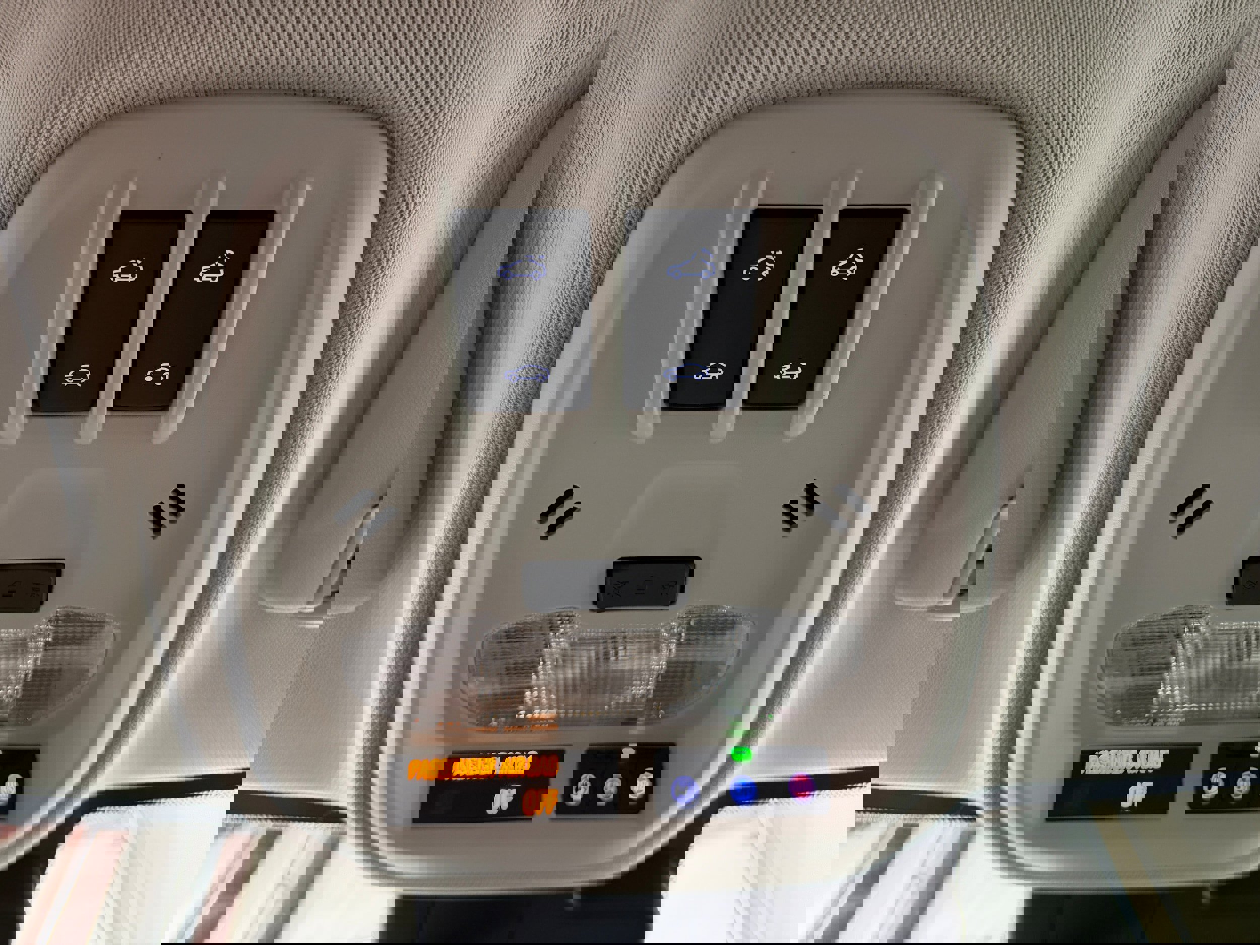 Used 2024 Chevrolet Trax ACTIV w/ Sunroof Package FWD image 23