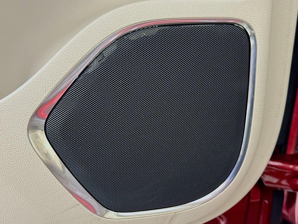 Used 2019 Lincoln Nautilus Reserve image 19