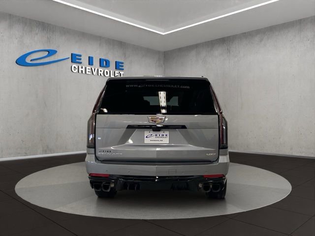 Used 2025 Cadillac Escalade ESV V image 6