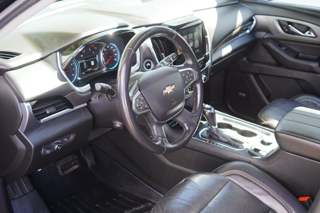 Used 2018 Chevrolet Traverse Premier w/ Redline Edition FWD image 12
