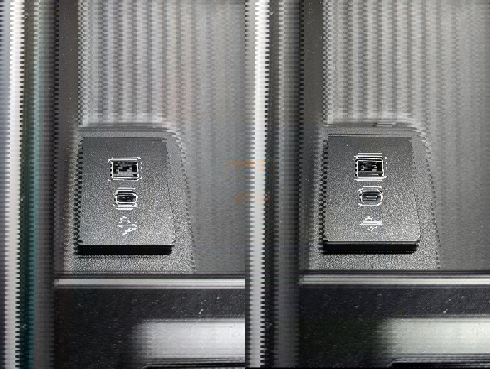 New 2026 Ford Expedition Platinum w/ Stealth Performance Package image 22