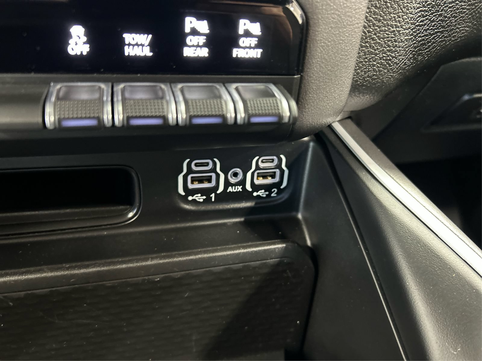 Used 2022 RAM 1500 Big Horn AWD/4WD image 32