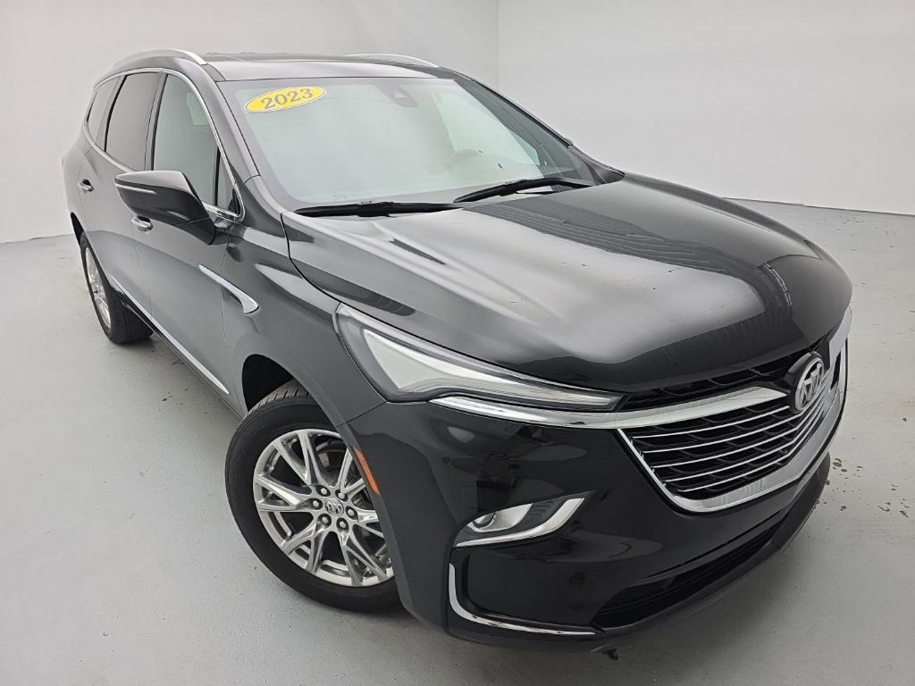 Used 2023 Buick Enclave Essence w/ Experience Buick Package AWD/4WD image 3