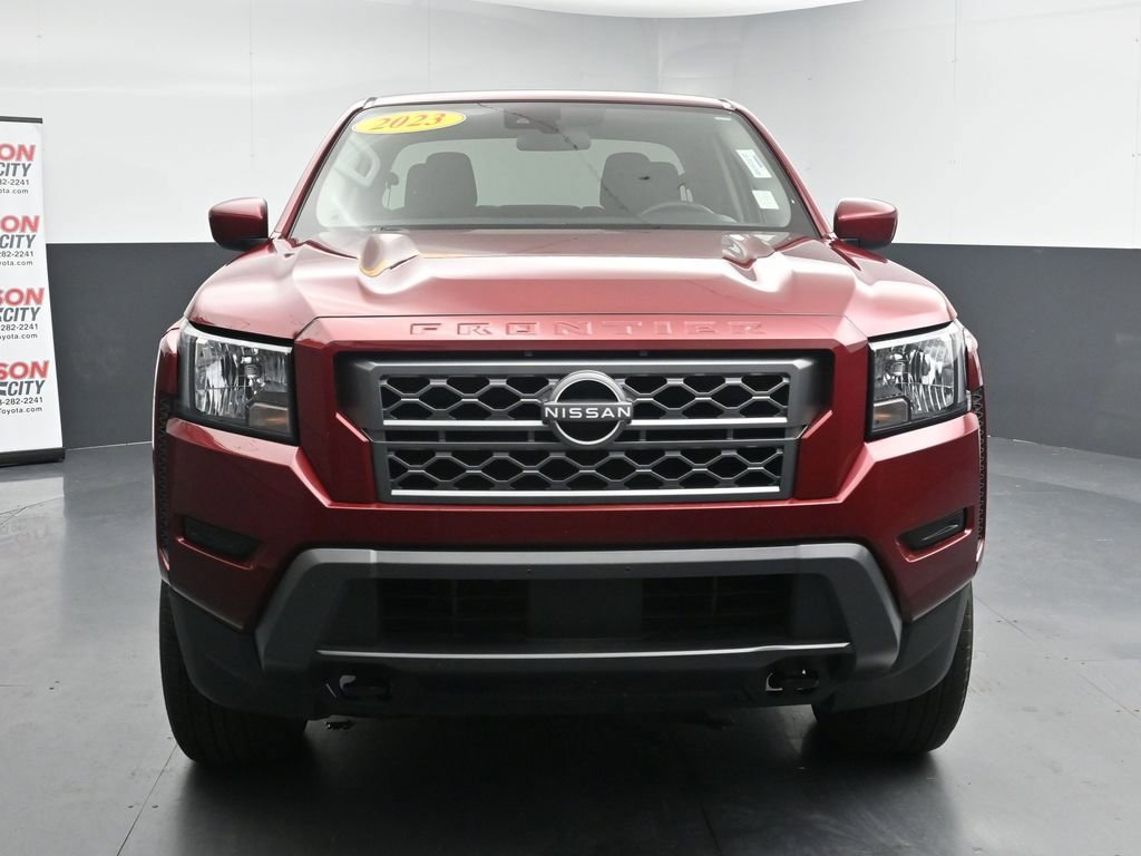 Used 2023 Nissan Frontier SV AWD/4WD image 3