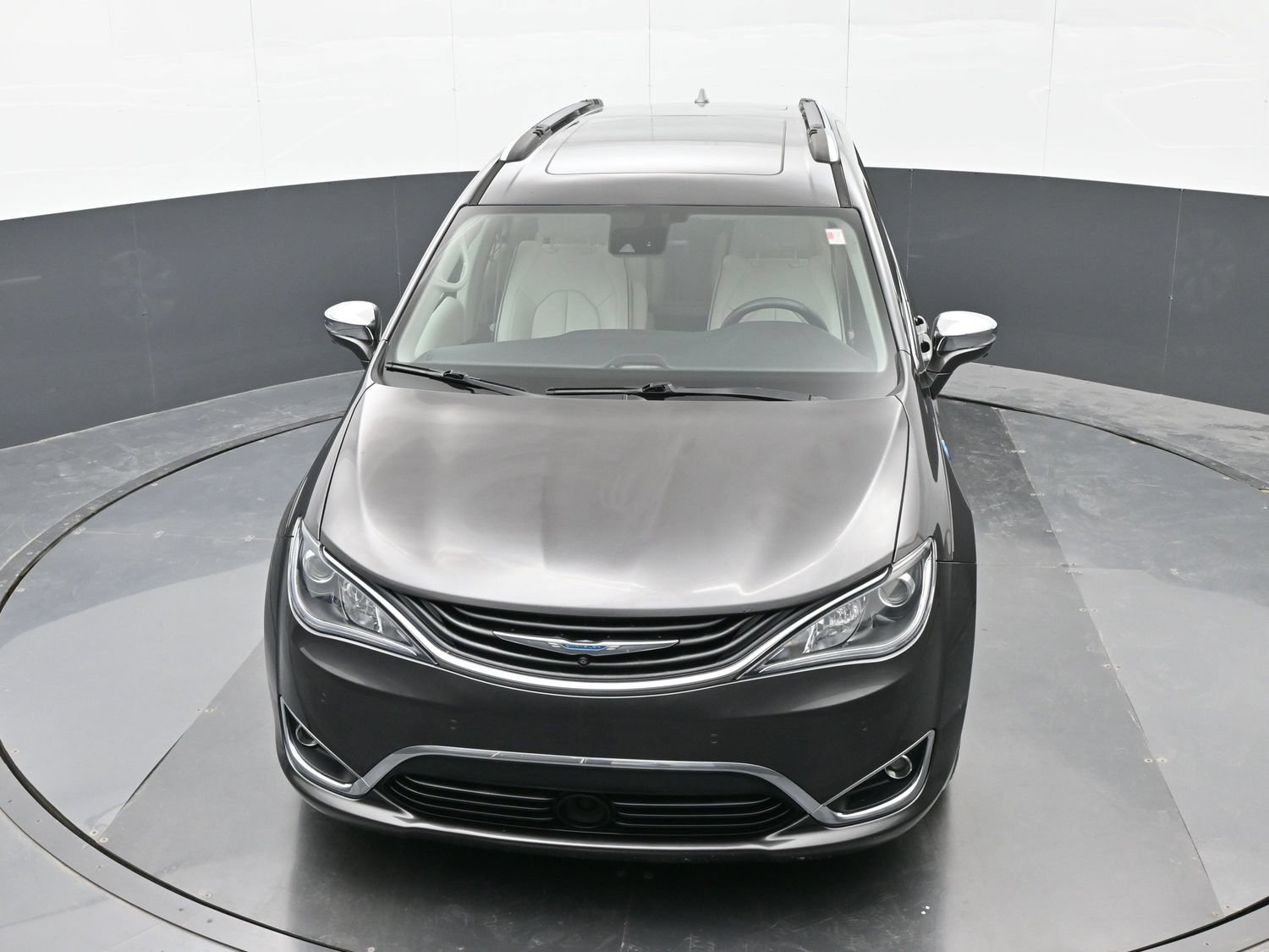 Used 2018 Chrysler Pacifica Limited w/ Advanced Safetytec Group FWD image 36