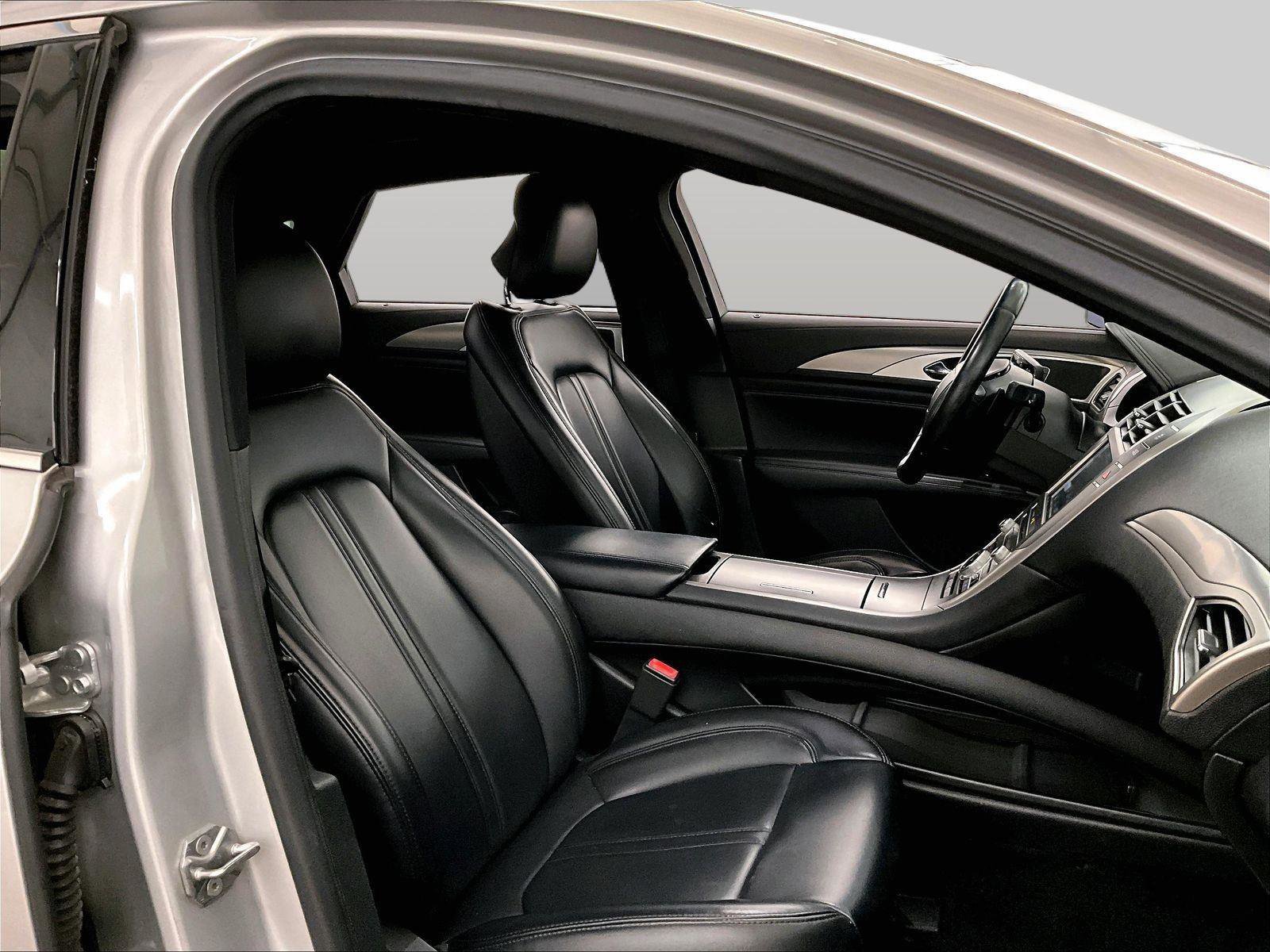 Used 2017 Lincoln MKZ Premiere image 8