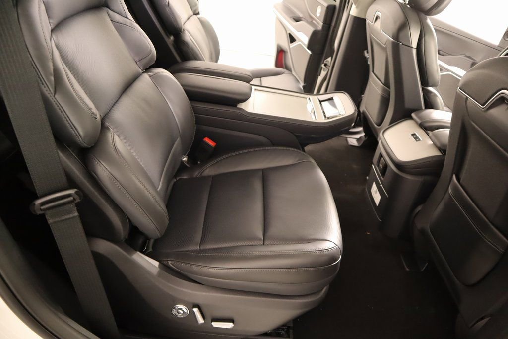 New 2025 Lincoln Navigator Reserve image 15