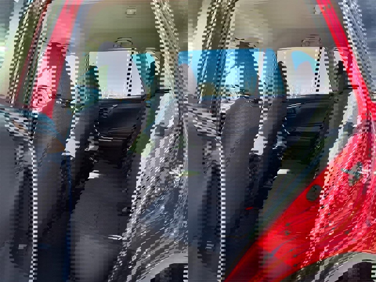 Used 2024 Toyota RAV4 LE image 11