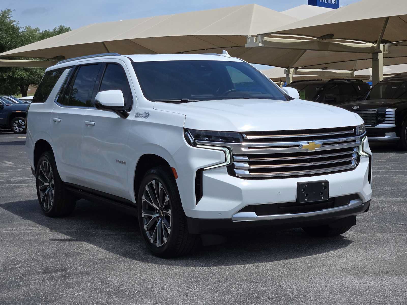 Certified 2023 Chevrolet Tahoe High Country AWD/4WD image 3