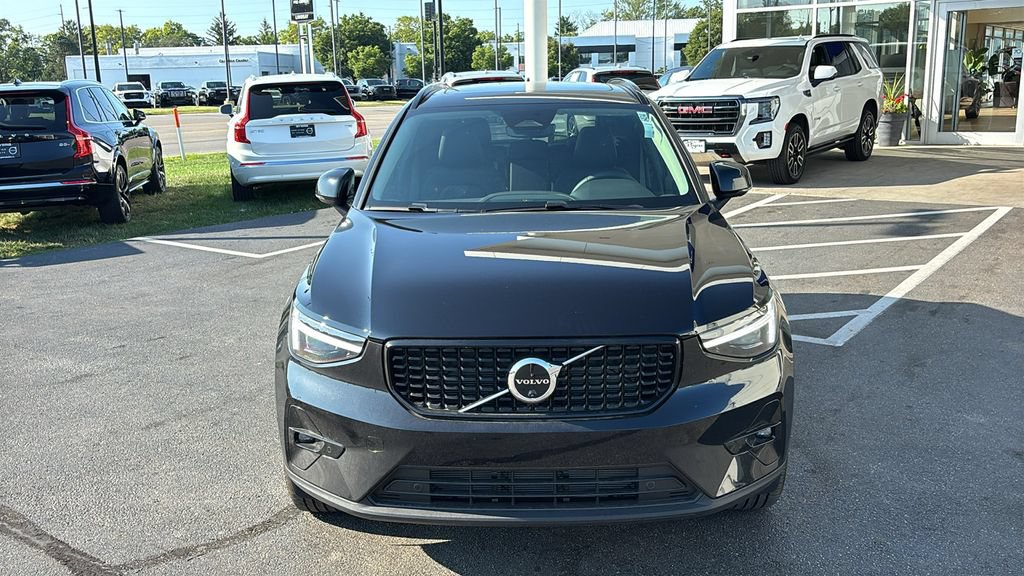 New 2026 Volvo XC40 B5 Plus w/ Protection Package Premier AWD/4WD image 5