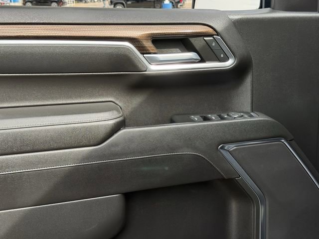 Used 2023 Chevrolet Silverado 1500 LT AWD/4WD image 26