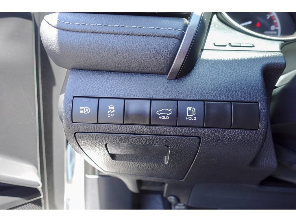 Used 2023 Toyota Camry SE FWD image 13