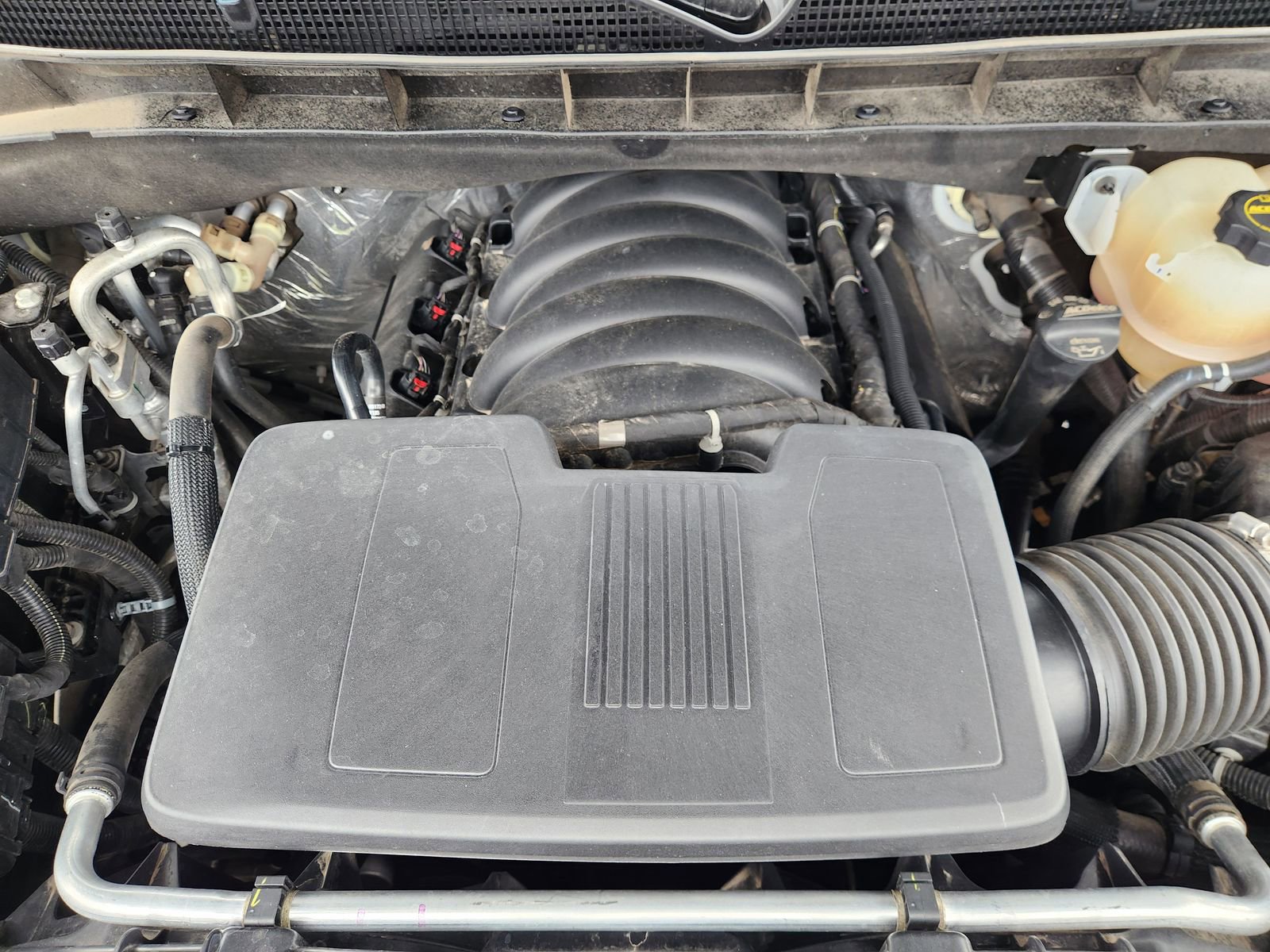 Used 2024 GMC Yukon SLT image 36