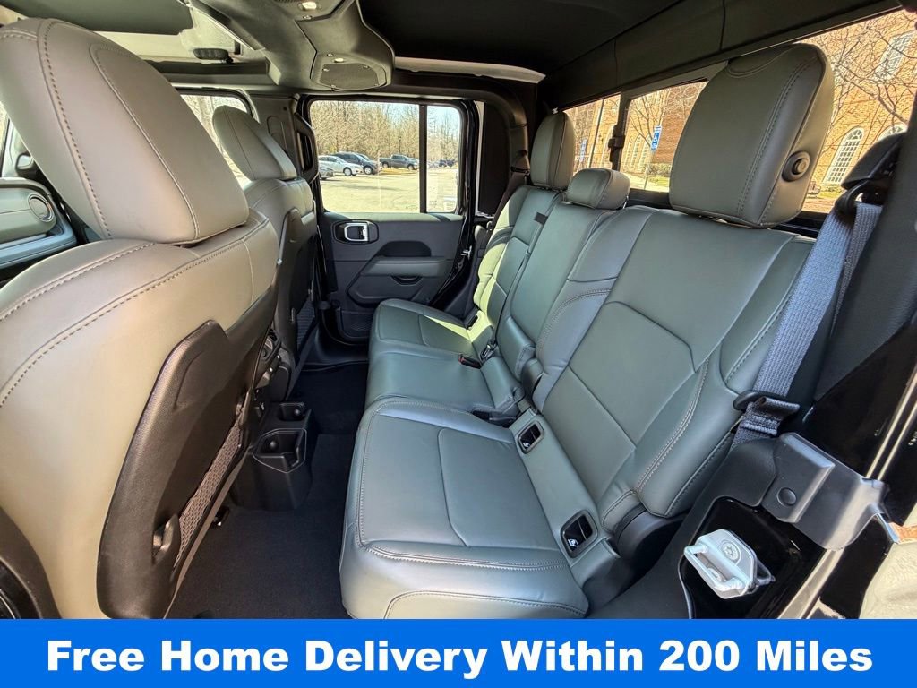 New 2026 Jeep Gladiator Mojave image 12