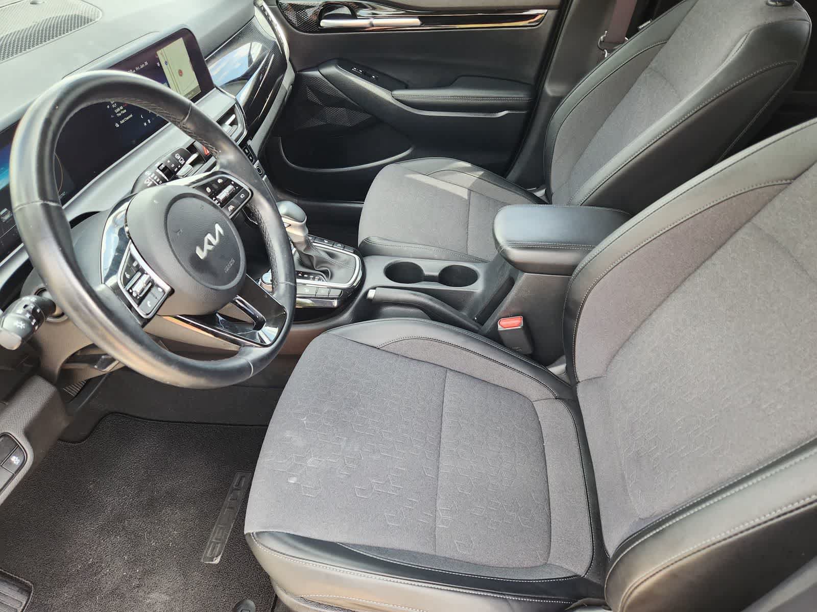Certified 2024 Kia Seltos X-Line AWD/4WD image 11