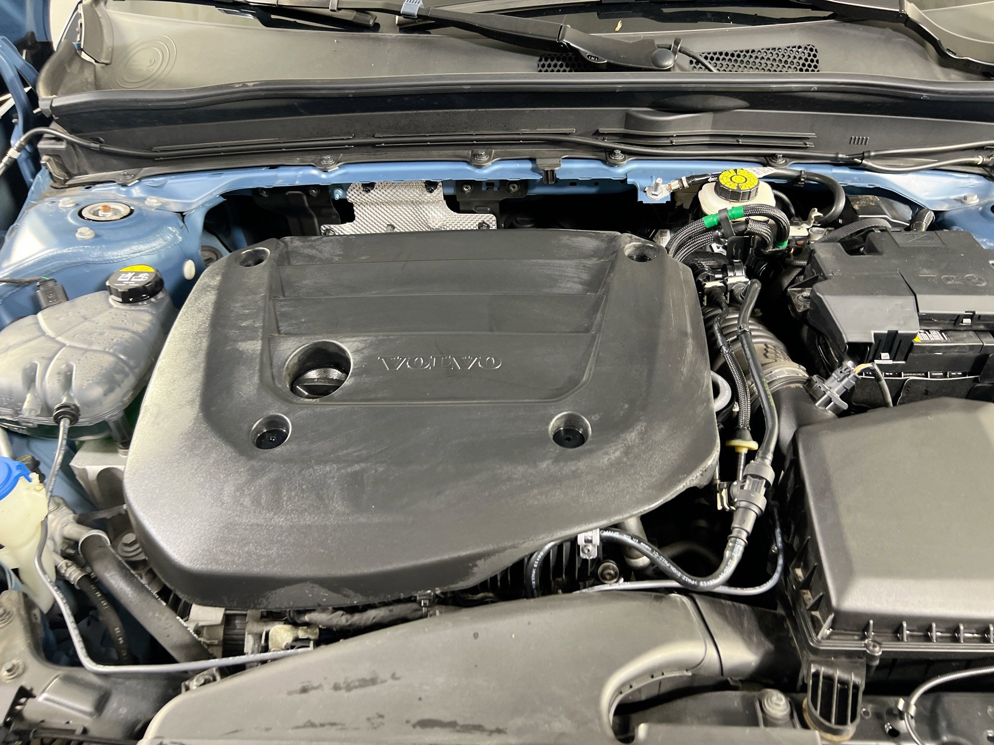 Used 2023 Volvo XC40 B5 Core w/ Convenience Package image 28