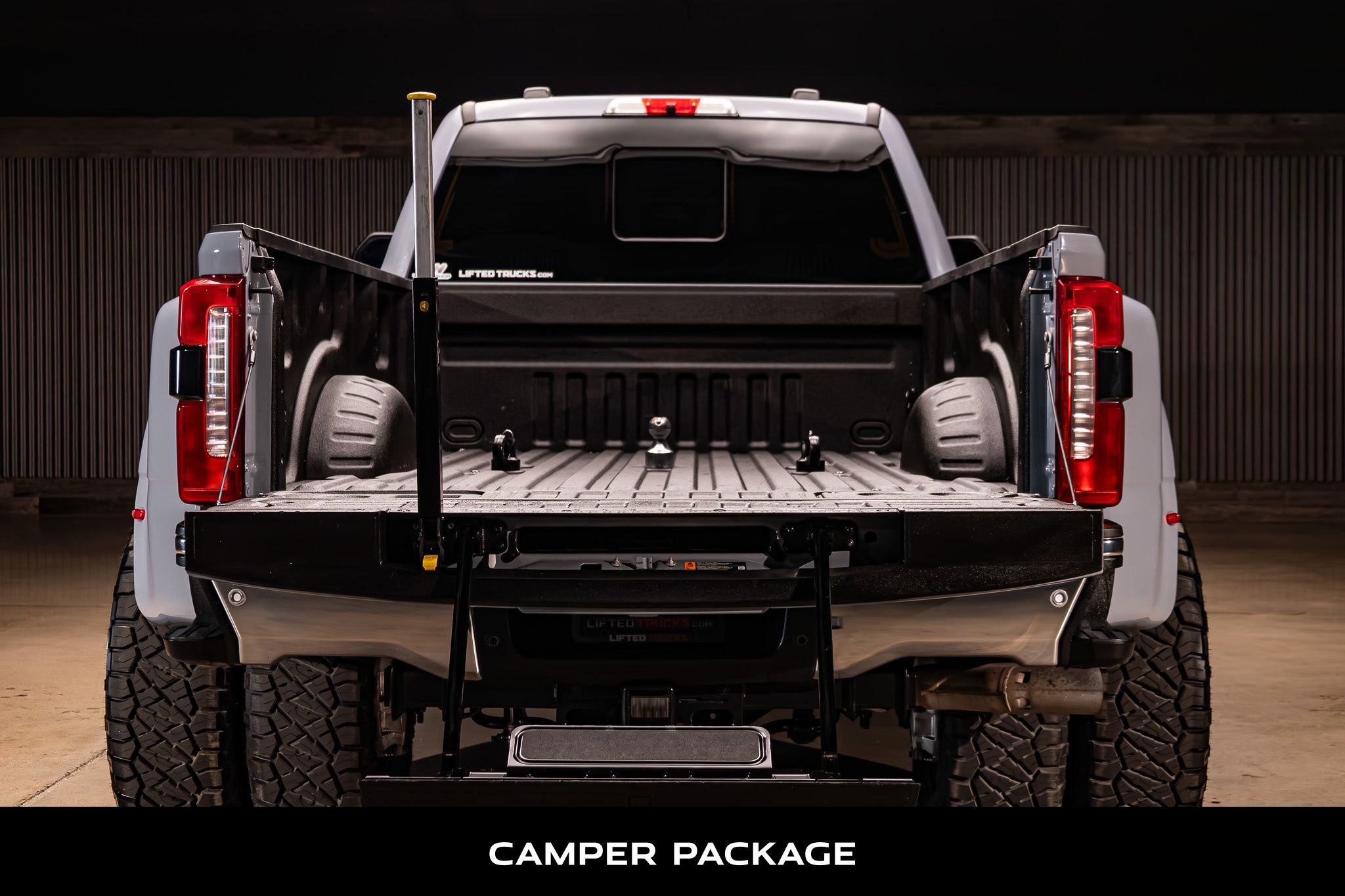 Used 2025 Ford F450 Lariat w/ Lariat Ultimate Package AWD/4WD image 9