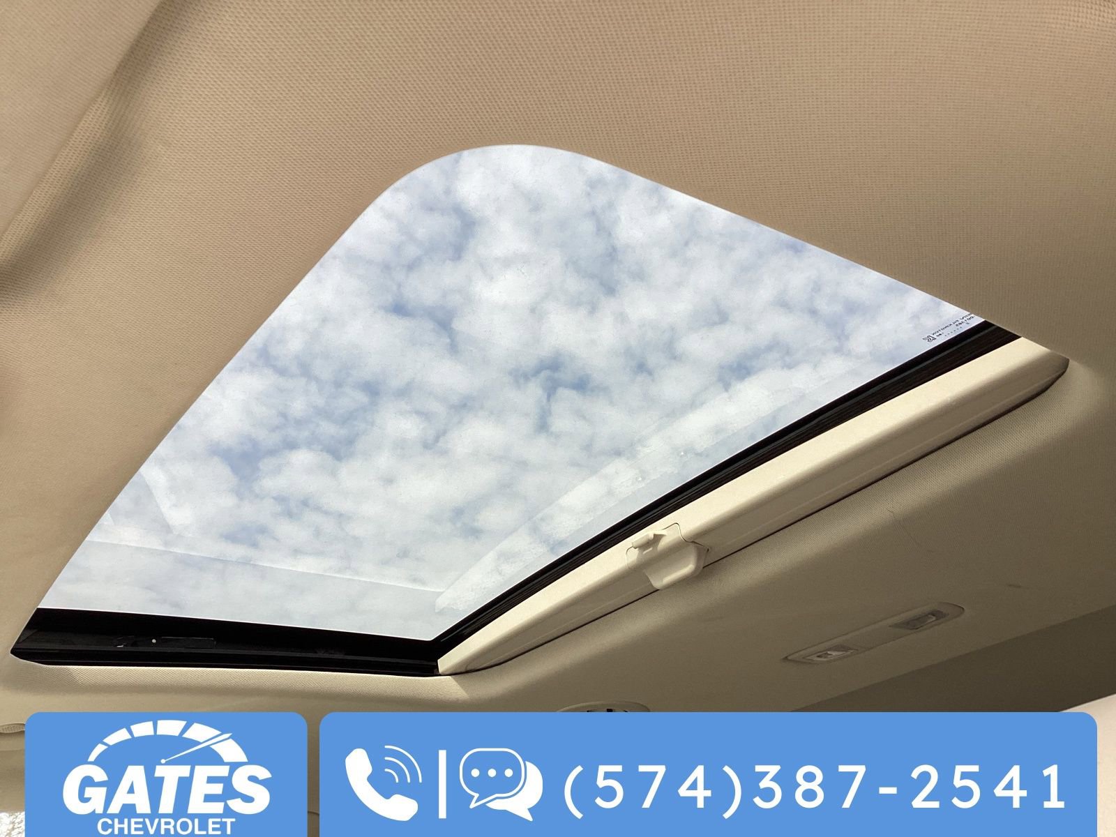 Used 2023 Buick Enclave Essence w/ Experience Buick Package image 4