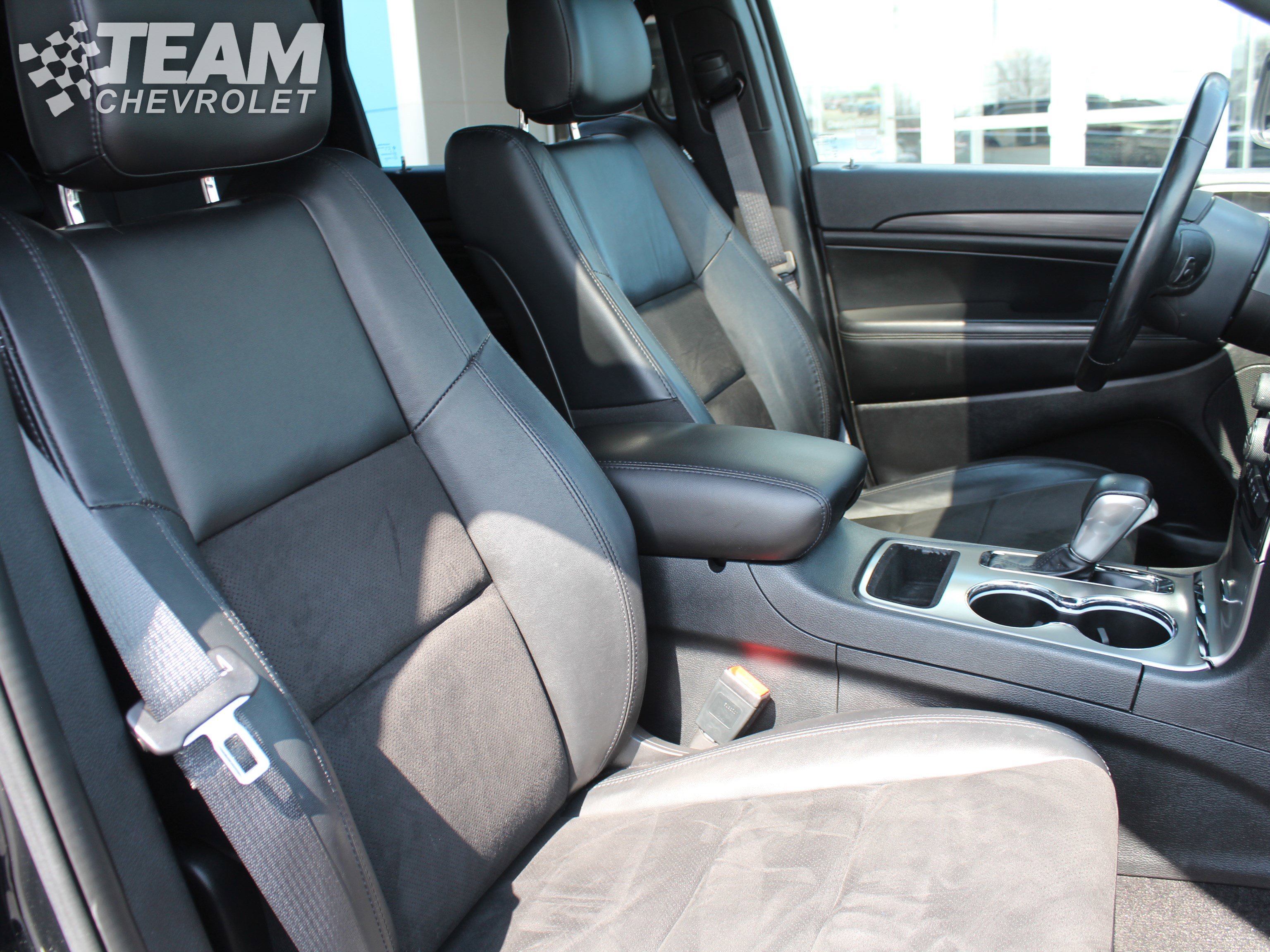 Used 2022 Jeep Grand Cherokee Laredo X AWD/4WD image 29