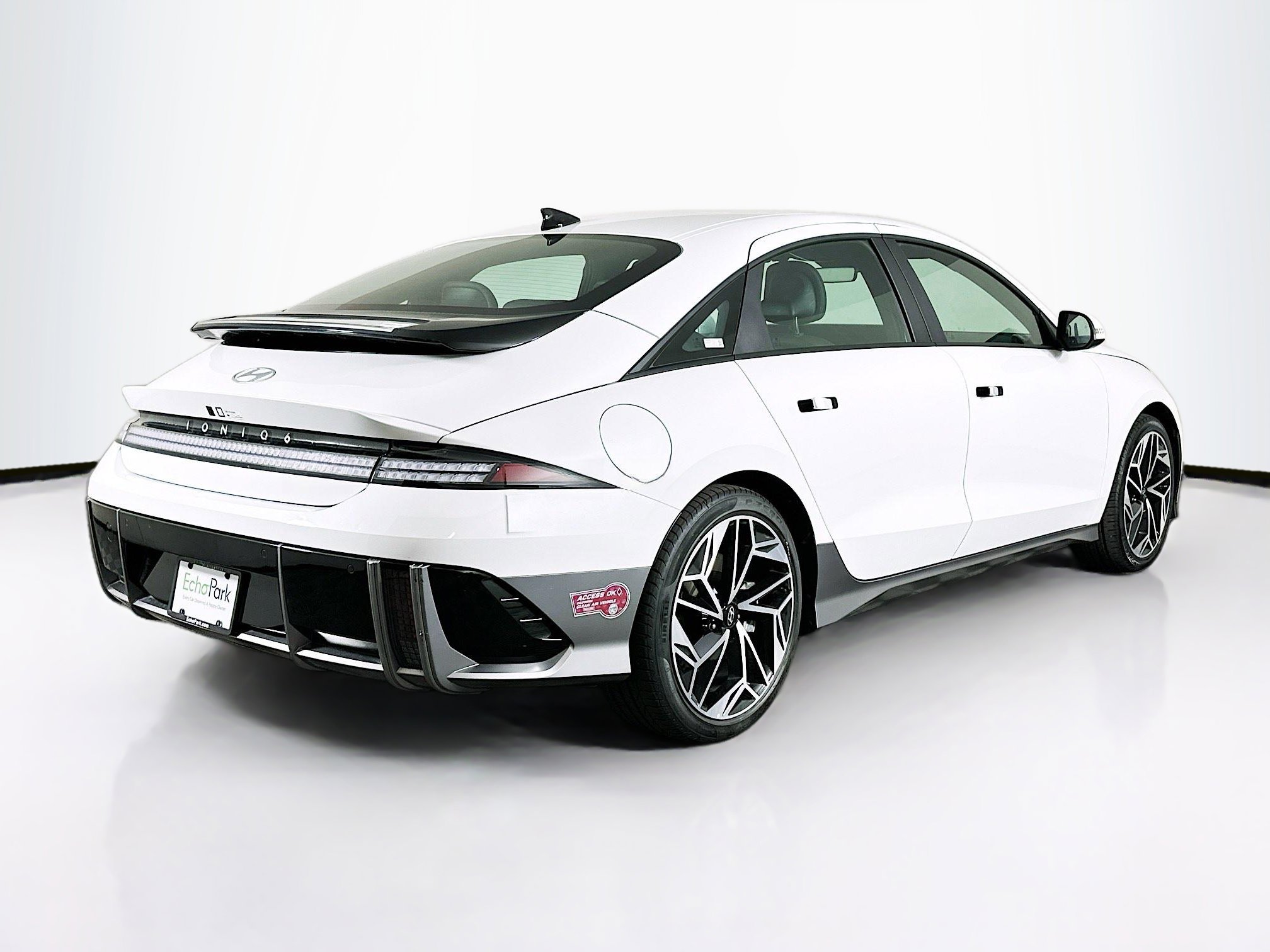 Used 2024 Hyundai Ioniq 6 Limited RWD image 9