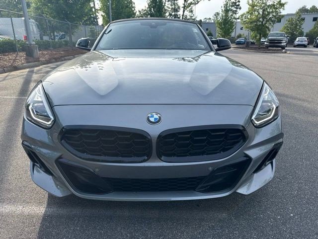 Certified 2024 BMW Z4 M40i w/ Premium Package RWD image 2