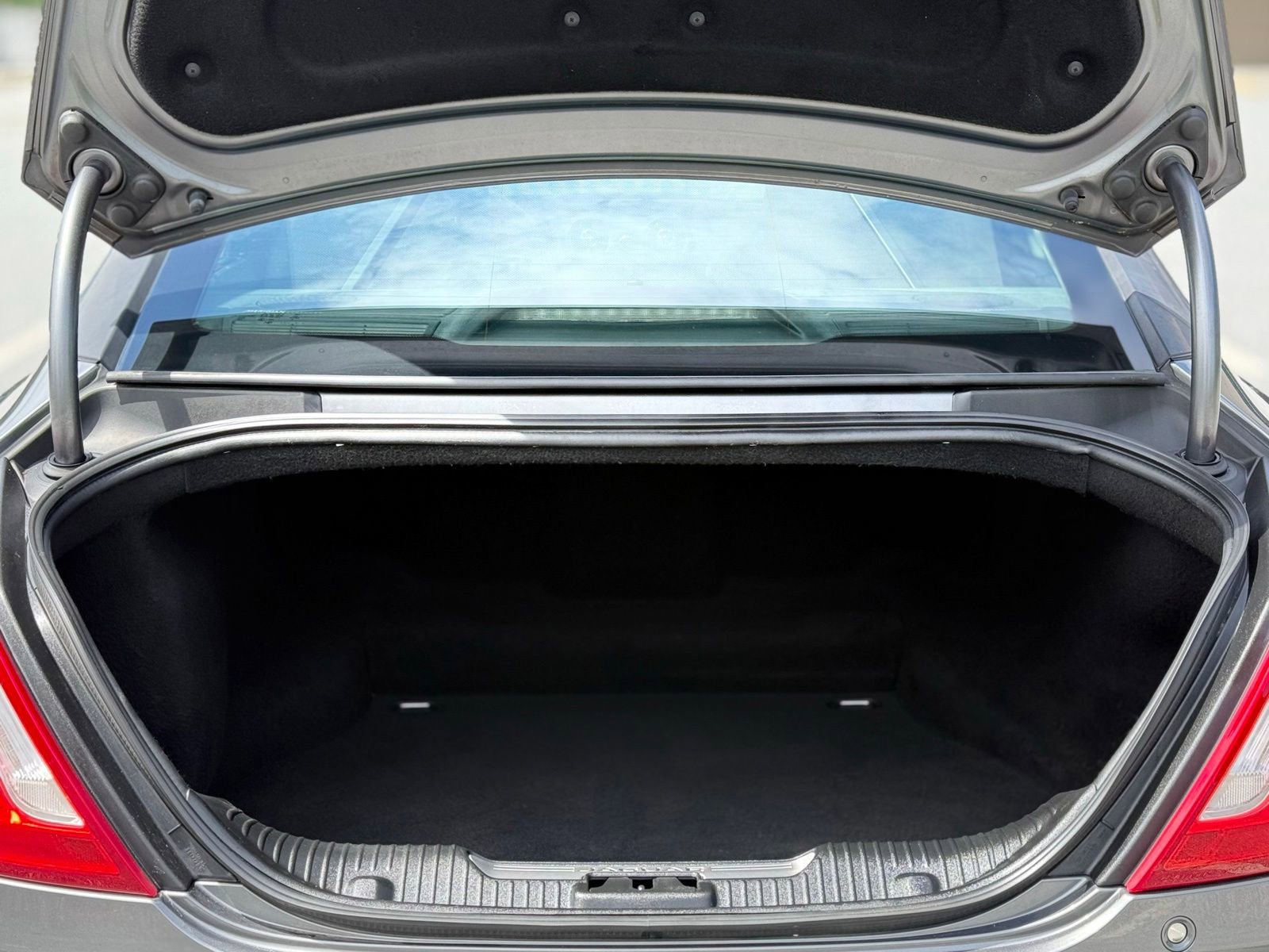 Used 2016 Jaguar XJ L Portfolio AWD/4WD image 48