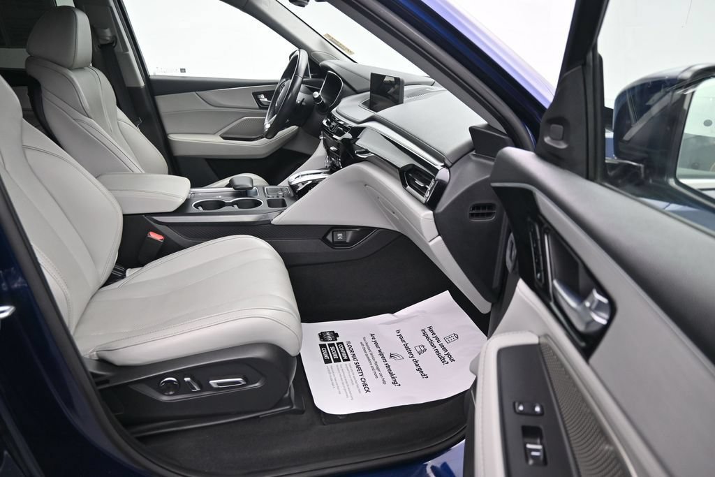 Used 2023 Acura MDX SH-AWD w/ Technology Package image 13