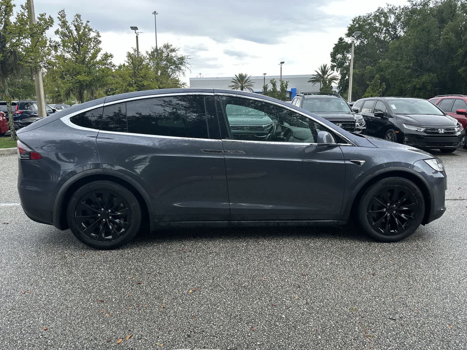 Used 2018 Tesla Model X 100D AWD/4WD image 7