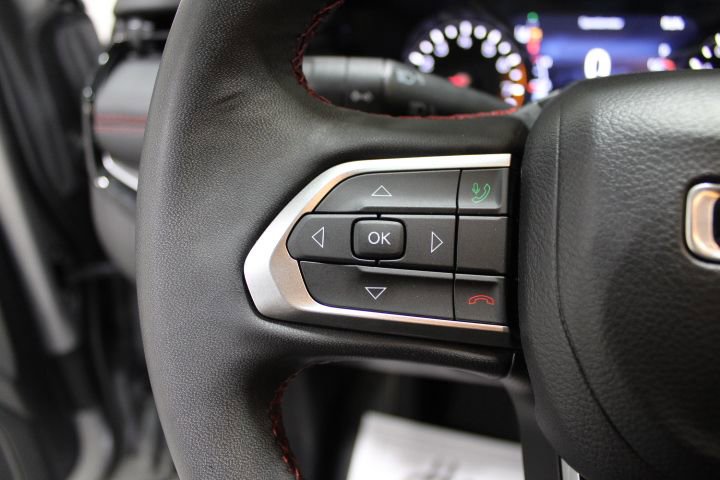 Used 2022 Jeep Compass Trailhawk image 36