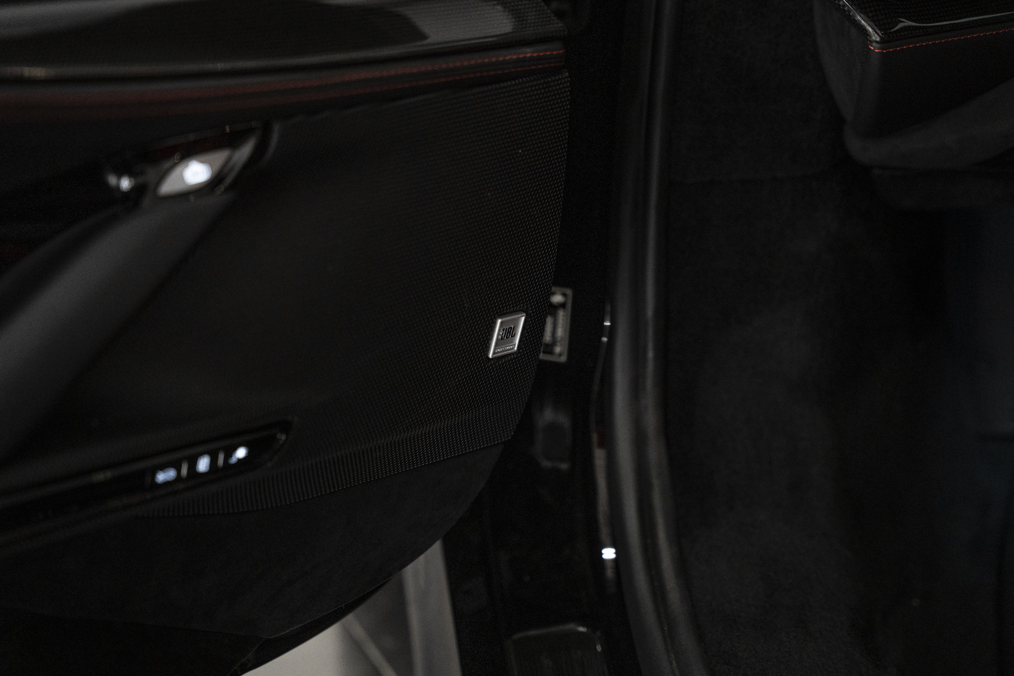 Certified 2023 Ferrari SF90 Spider image 32