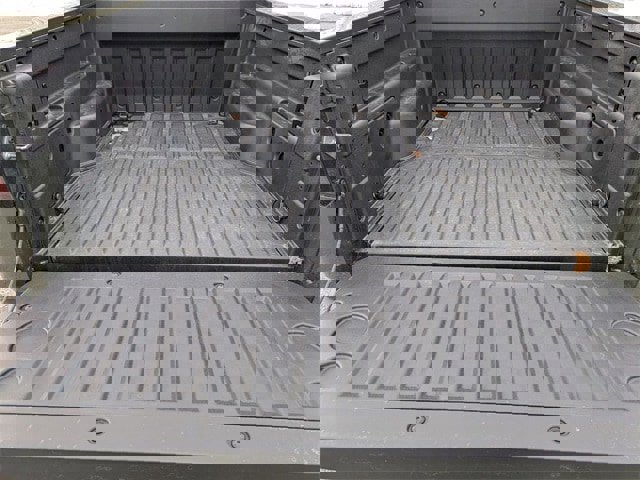 Certified 2025 Hyundai Santa Cruz SEL image 16