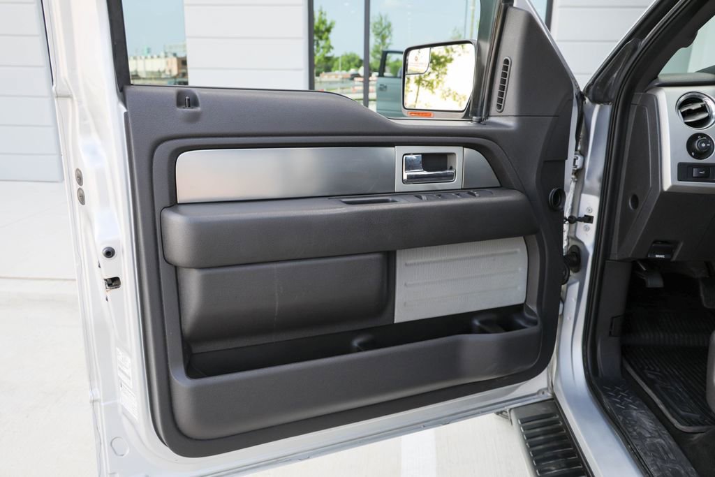 Used 2013 Ford F150 FX4 w/ Mid Equipment Group AWD/4WD image 13