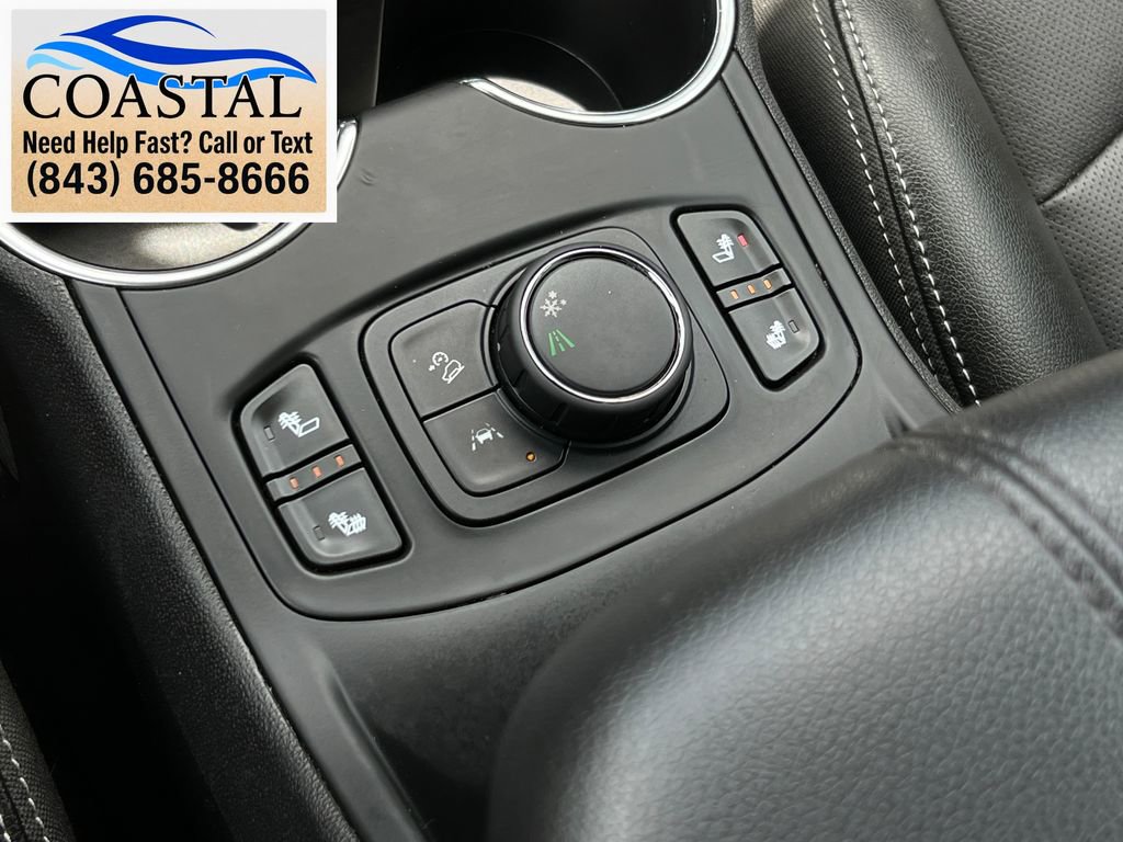 Used 2024 GMC Terrain SLT FWD image 40