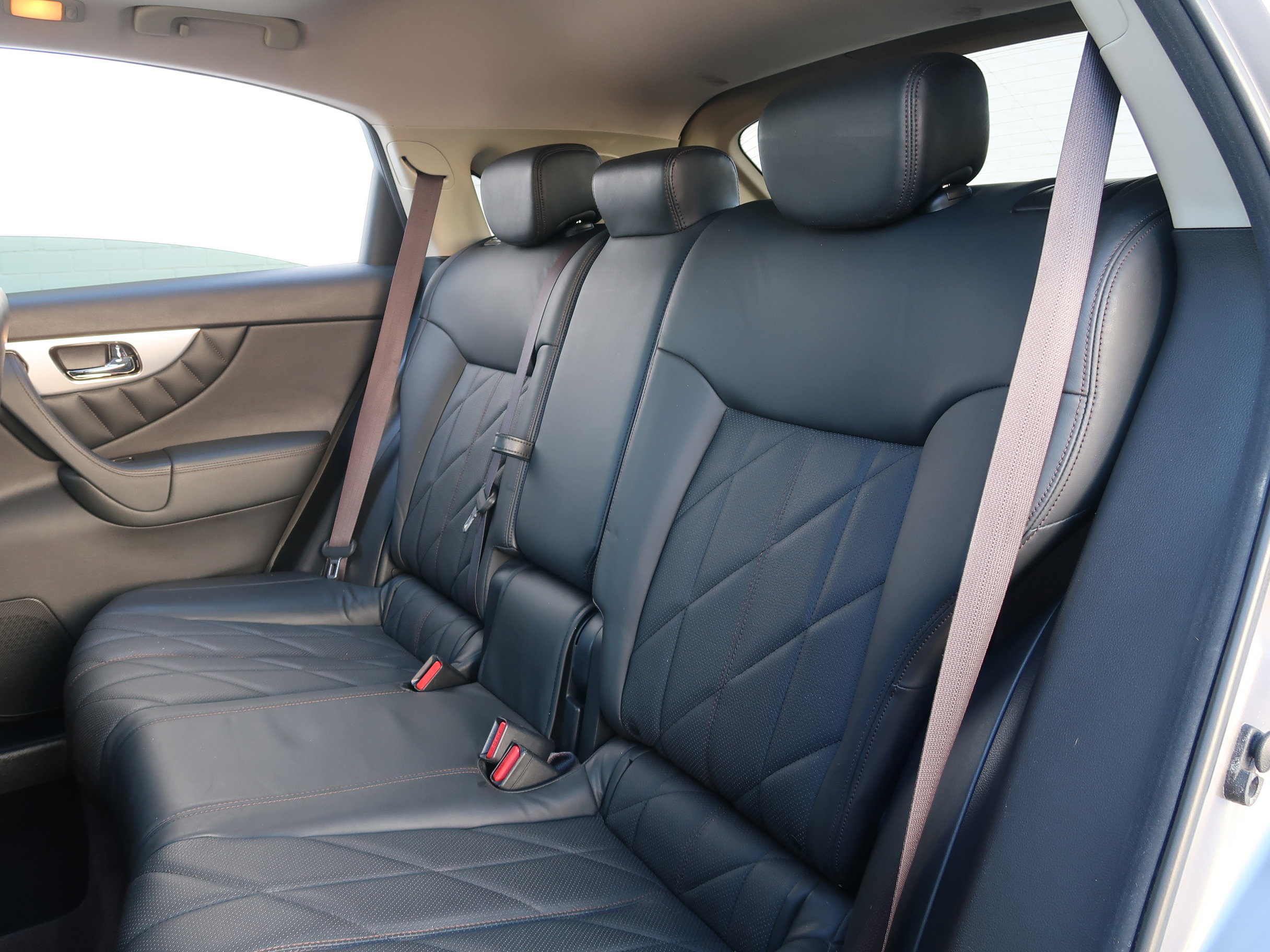 Used 2010 INFINITI FX35 2WD w/ Navigation Pkg image 36