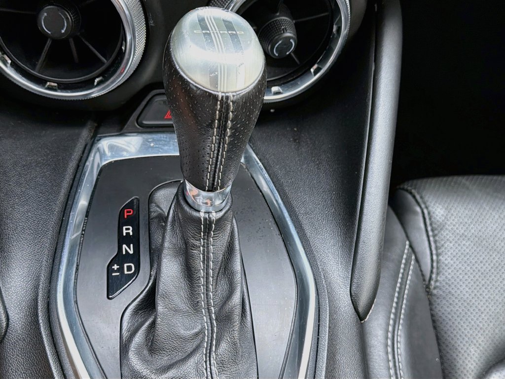 Used 2020 Chevrolet Camaro SS RWD image 26