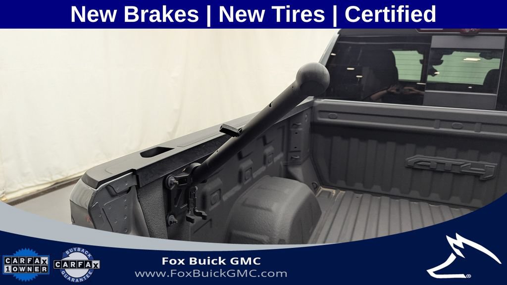 Certified 2024 GMC Sierra 1500 AT4 w/ Technology Package AWD/4WD image 8