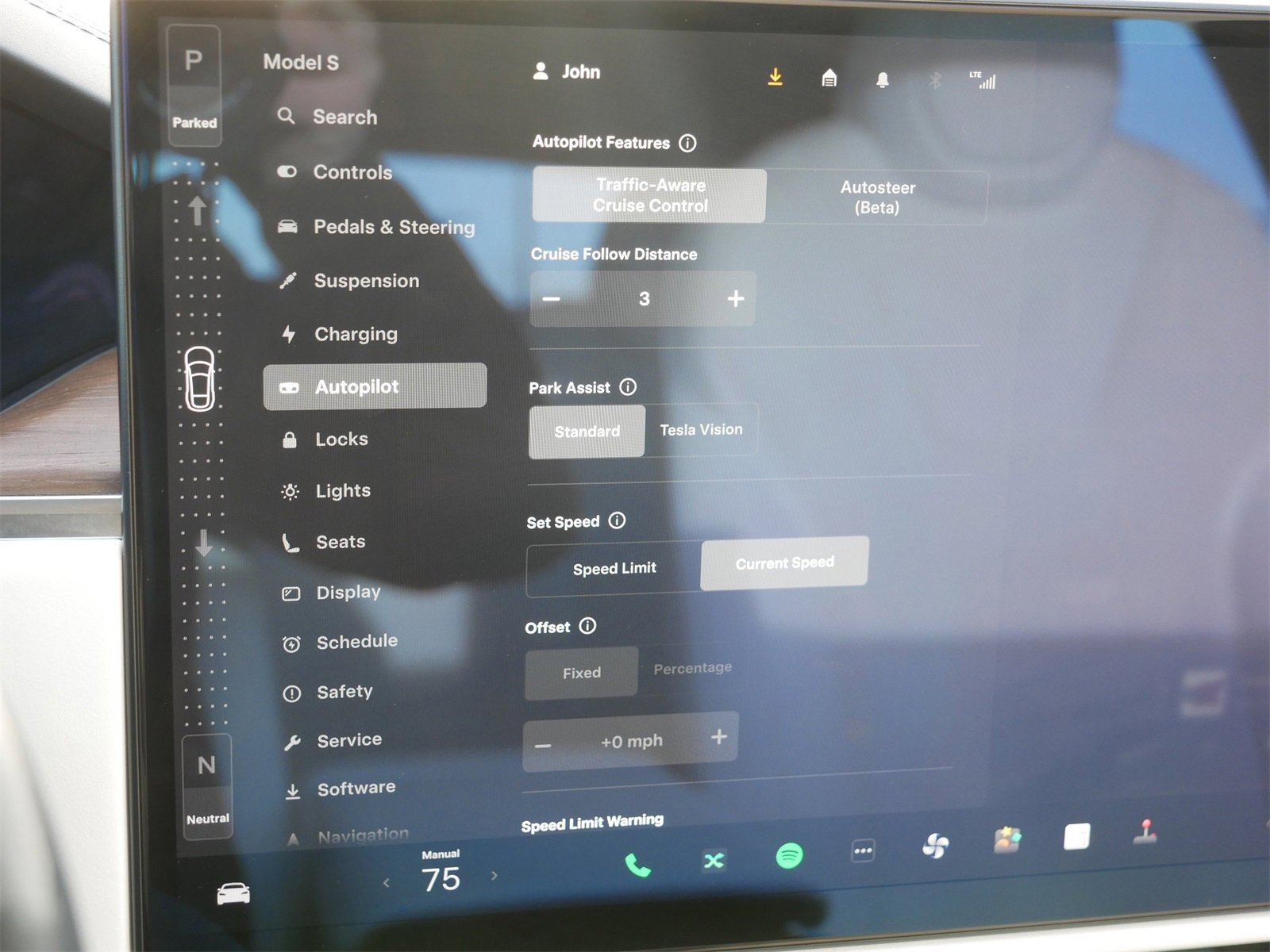 Used 2022 Tesla Model S image 27