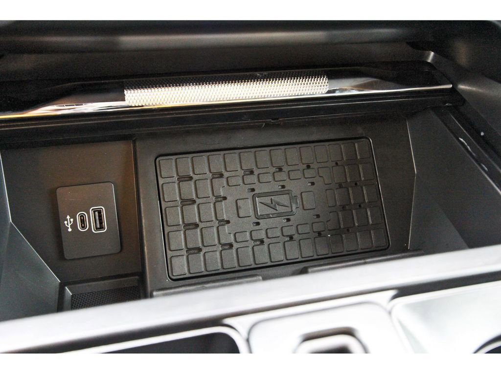 Used 2025 Ford F150 Platinum w/ FX4 Off-Road Package image 30