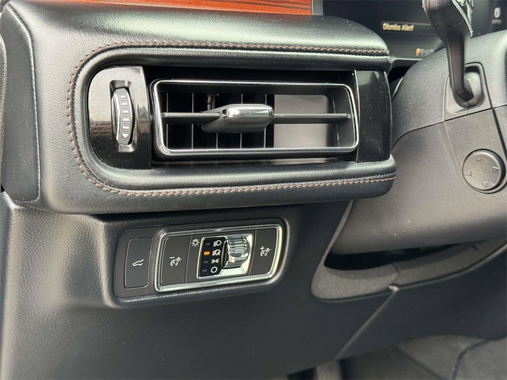 Used 2022 Lincoln Aviator Reserve w/ Elements Package Plus image 9