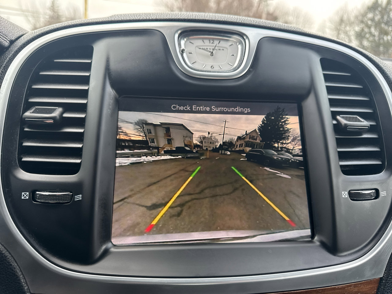 Used 2016 Chrysler 300 C Platinum w/ Safetytec Plus Group image 35