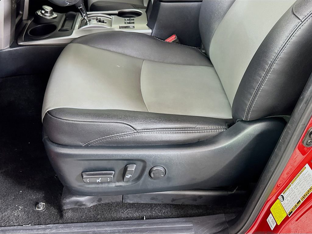 Certified 2022 Toyota 4Runner SR5 Premium w/ Moonroof Package AWD/4WD image 19