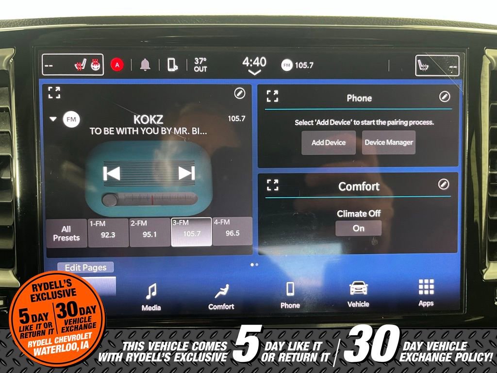 Used 2022 Chrysler Pacifica Touring-L image 29